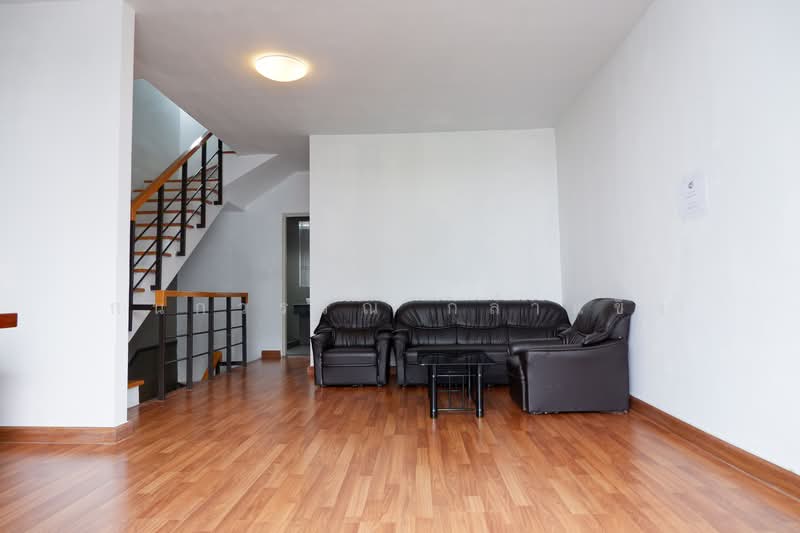 Areeya Mandarina Sukhumvit 77, Bangkok, Sukhumvit 77 Road (On Nut), Suan Luang, Bangkok, 4 Bedrooms, 220 sqm, Townhouse For Rent, by Kanokwan Klakhaeng, 500339232 - DDproperty.com