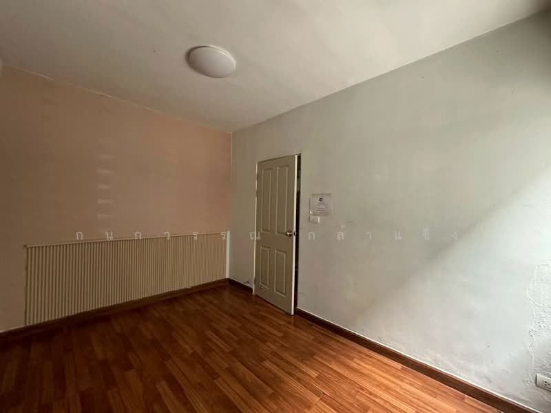 Areeya Mandarina Sukhumvit 77, Bangkok, Sukhumvit 77 Road (On Nut), Suan Luang, Bangkok, 4 Bedrooms, 220 sqm, Townhouse For Rent, by Kanokwan Klakhaeng, 500339232 - DDproperty.com
