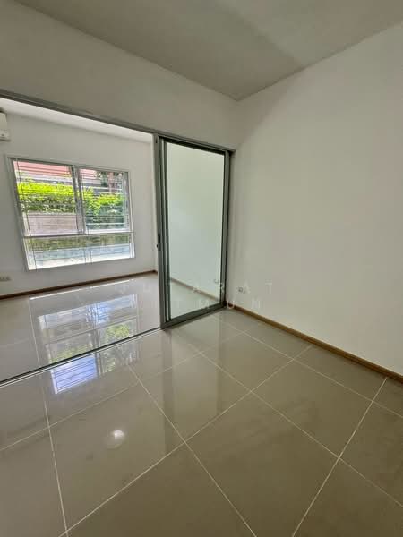 Plum Condo Bangyai Station : พลัม คอนโด บางใหญ่ สเตชั่น, นนทบุรี, ถนนจันทร์ทองเอี่ยม, บางรักพัฒนา, บางบัวทอง, นนทบุรี, 23 ตร.ม., คอนโด ขาย, โดย Jutarat Jitmun, 500339243 - DDproperty.com