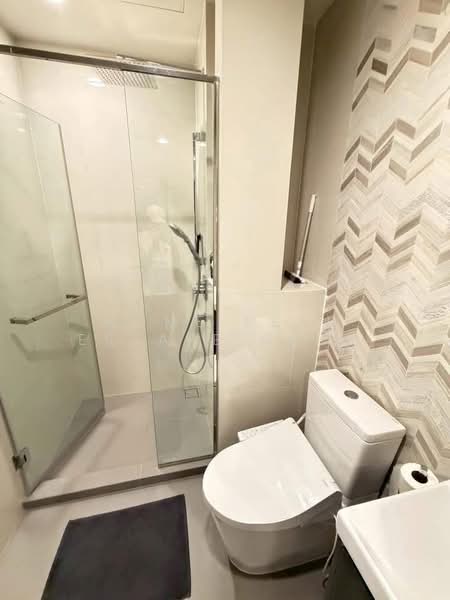 Oka Haus Sukhumvit 36, Bangkok, 3399 Rama 4 Road, Khong Tan, Khlong Toei, Bangkok, 1 Bedroom, 50 sqm, Condo For Sale, by HOME Real Estate Service, 500339282 - DDproperty.com