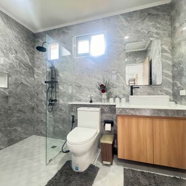 3-BR House, Prachuap Khiri Khan, Hua Hin, Prachuap Khiri Khan, 3 Bedrooms, 210 sqm, Single Detached House For Rent, by Patchara Srisak, 500339297 - DDproperty.com