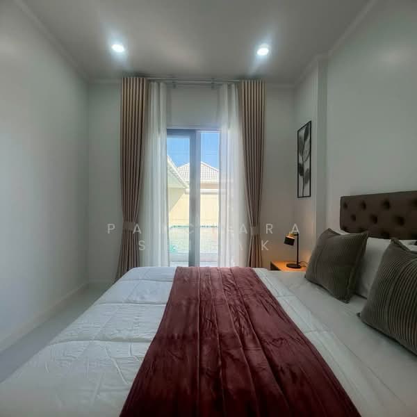3-BR House, Prachuap Khiri Khan, Hua Hin, Prachuap Khiri Khan, 3 Bedrooms, 210 sqm, Single Detached House For Rent, by Patchara Srisak, 500339297 - DDproperty.com