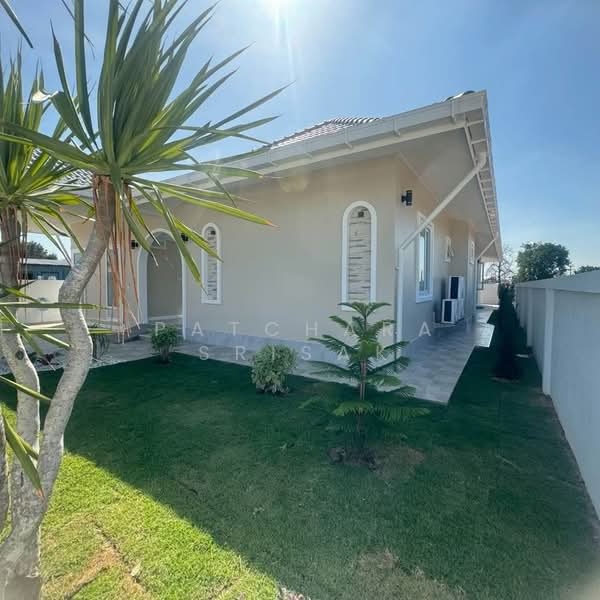 3-BR House, Prachuap Khiri Khan, Hua Hin, Prachuap Khiri Khan, 3 Bedrooms, 210 sqm, Single Detached House For Rent, by Patchara Srisak, 500339297 - DDproperty.com
