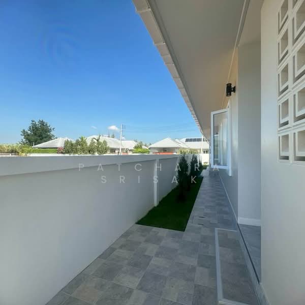 3-BR House, Prachuap Khiri Khan, Hua Hin, Prachuap Khiri Khan, 3 Bedrooms, 210 sqm, Single Detached House For Rent, by Patchara Srisak, 500339297 - DDproperty.com