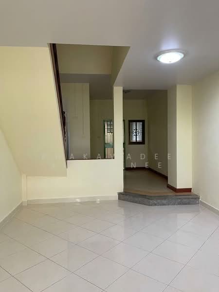 ทาวน์เฮ้าส์ 3-ห้องนอน, กรุงเทพ, ท่าแร้ง, บางเขน, กรุงเทพ, 19 ตร.ม., ทาวน์เฮ้าส์ ขาย, โดย Phakawadee Jiramanee, 500339317 - DDproperty.com