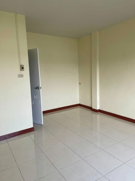 ทาวน์เฮ้าส์ 3-ห้องนอน, กรุงเทพ, ท่าแร้ง, บางเขน, กรุงเทพ, 19 ตร.ม., ทาวน์เฮ้าส์ ขาย, โดย Phakawadee Jiramanee, 500339317 - DDproperty.com