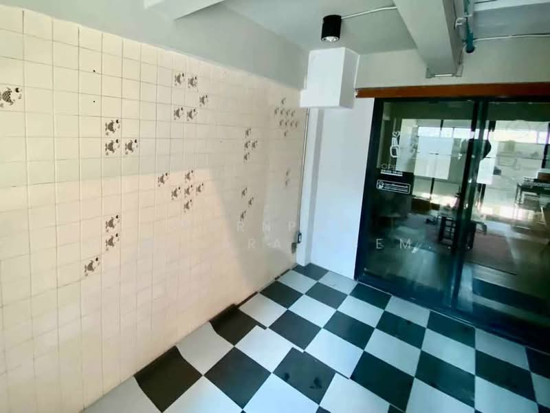 6-BR House, Bangkok, Dok Mai, Prawet, Bangkok, 6 Bedrooms, 365 sqm, Single Detached House For Sale, by Pornpan Chantharakasemchai, 500339456 - DDproperty.com