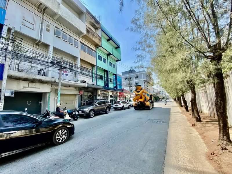 6-BR House, Bangkok, Dok Mai, Prawet, Bangkok, 6 Bedrooms, 365 sqm, Single Detached House For Sale, by Pornpan Chantharakasemchai, 500339456 - DDproperty.com