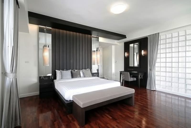 Krystal Court, Bangkok, 23 Soi Sukhumvit 7, Khlongtoei Nua, Watthana, Bangkok, 3 Bedrooms, 216 sqm, Condo For Rent, by Pornpan Chantharakasemchai, 500339460 - DDproperty.com