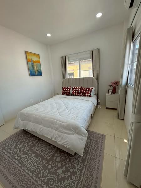 undefined, Chon Buri (Pattaya), Ta Khian Tia, Bang Lamung (Pattaya), Chon Buri (Pattaya), 5 Bedrooms, 300 sqm, Single Detached House For Rent, by Supitsara Sangarun, 500339495 - DDproperty.com