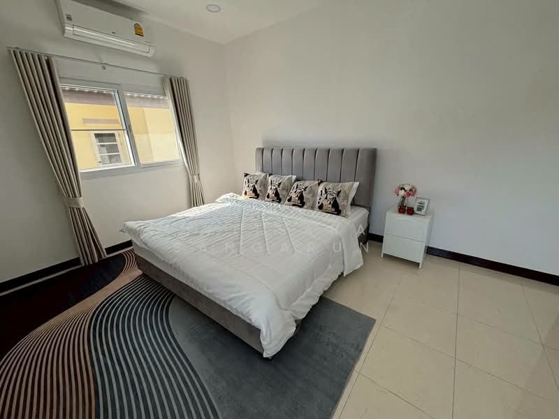 undefined, Chon Buri (Pattaya), Ta Khian Tia, Bang Lamung (Pattaya), Chon Buri (Pattaya), 5 Bedrooms, 300 sqm, Single Detached House For Rent, by Supitsara Sangarun, 500339495 - DDproperty.com