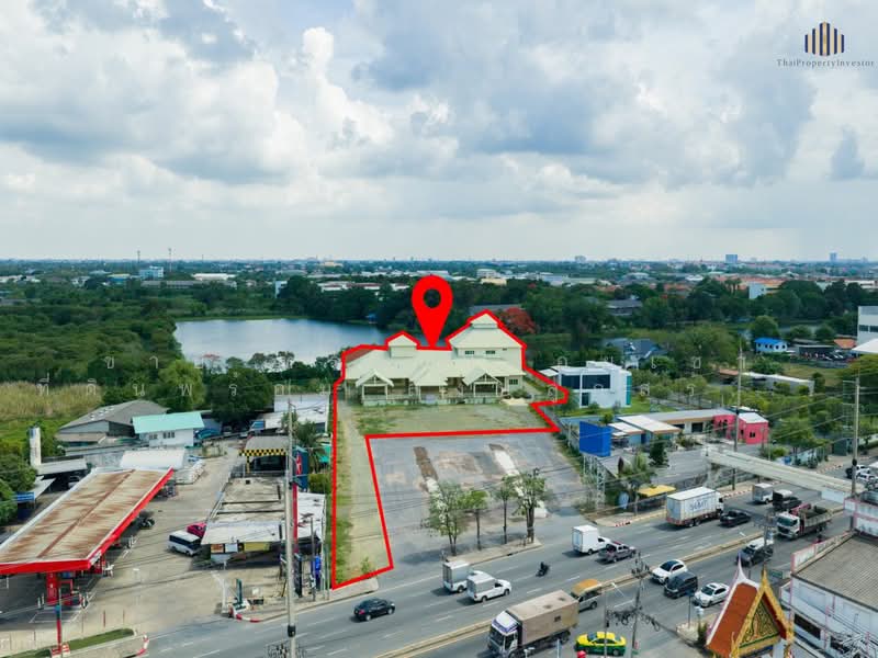 For Sale or Rent: Land with structures, 3.5 Rai, fronting Ekkachai Road, Bangkok, Bang Bon, Bang Bon, Bangkok, 6 Bedrooms, 1,200 sqm, Townhouse For Sale, by ขาย หรือ ปล่อยเช่า ที่ดินพร้อม สิ่งปลูกสร้าง 3 ไร่ครึ่ง ติดถนน เอกชัย, 500339522 - DDproperty.com