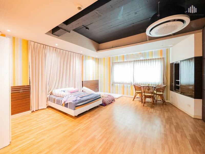 For Sale or Rent: Land with structures, 3.5 Rai, fronting Ekkachai Road, Bangkok, Bang Bon, Bang Bon, Bangkok, 6 Bedrooms, 1,200 sqm, Townhouse For Sale, by ขาย หรือ ปล่อยเช่า ที่ดินพร้อม สิ่งปลูกสร้าง 3 ไร่ครึ่ง ติดถนน เอกชัย, 500339522 - DDproperty.com