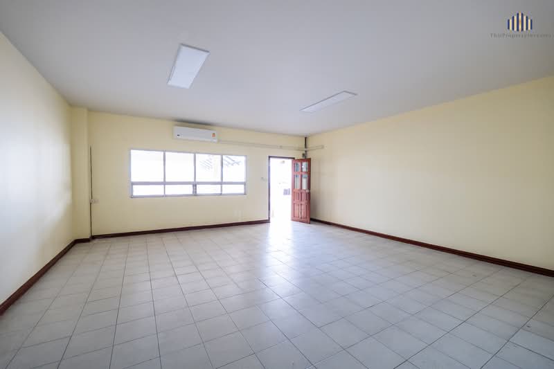 For Sale or Rent: Land with structures, 3.5 Rai, fronting Ekkachai Road, near Soi Ekkachai 116, Bangkok, เอกชัย, Bang Bon, Bangkok, Studio, 1,200 sqm, Townhouse For Sale, by คุณจี, 500339522 - DDproperty.com