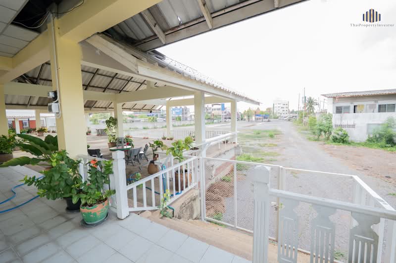 For Sale or Rent: Land with structures, 3.5 Rai, fronting Ekkachai Road, near Soi Ekkachai 116, Bangkok, เอกชัย, Bang Bon, Bangkok, Studio, 1,200 sqm, Townhouse For Sale, by คุณจี, 500339522 - DDproperty.com