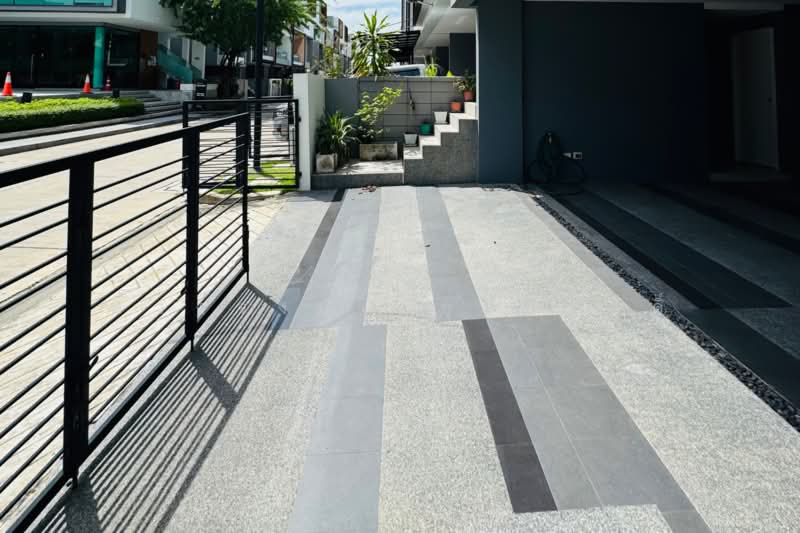 Nirvana Define Srinakarin-Rama 9, Bangkok, Srinakarin - Rom Klao Road, Saphan Sung, Bangkok, 4 Bedrooms, 350 sqm, Townhouse For Rent, by ดวงจงกล ชุ่มสวัสดิ์, 500339542 - DDproperty.com