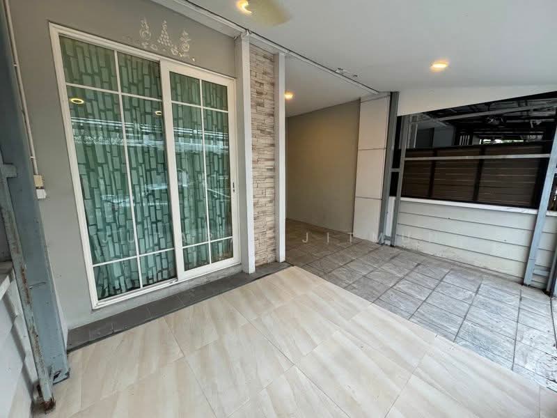 Golden Town Wongsawang-Ratchada, Nonthaburi, Pibulsongkram Road, Bang Khen, Muang Nonthaburi, Nonthaburi, 3 Bedrooms, 120 sqm, Townhouse For Rent, by Jutarat Jitmun, 500339553 - DDproperty.com