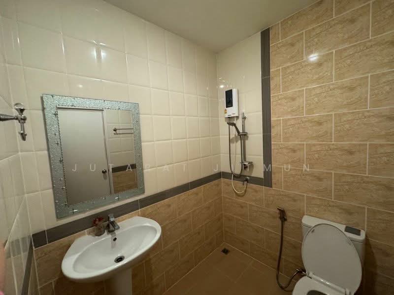 Golden Town Wongsawang-Ratchada, Nonthaburi, Pibulsongkram Road, Bang Khen, Muang Nonthaburi, Nonthaburi, 3 Bedrooms, 120 sqm, Townhouse For Rent, by Jutarat Jitmun, 500339553 - DDproperty.com
