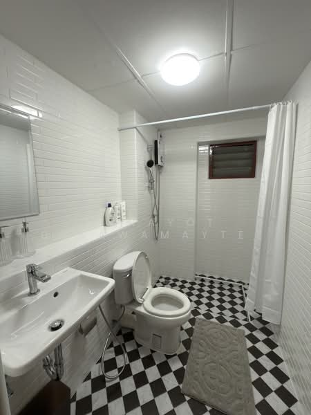 Thonglor Tower, Bangkok, Soi Thonglor, Sukhumvit 55 Road, Khlongtoei Nua, Watthana, Bangkok, 3 Bedrooms, 100 sqm, Condo For Rent, by Tanayot Ussawamaytee, 500339576 - DDproperty.com