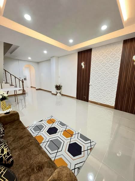 Baan yu charoen 1, Pathum Thani, Bang Yitho, Thanyaburi, Pathum Thani, 3 Bedrooms, 102 sqm, Townhouse For Sale, by วัลลภา จันทร์ชิรัตน์, 500339589 - DDproperty.com