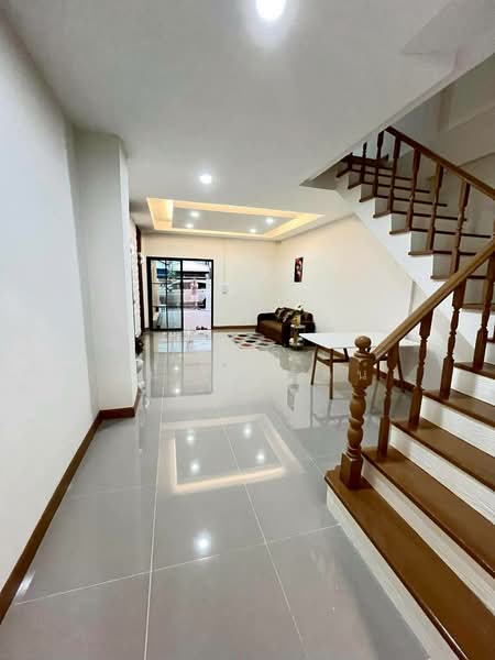 Baan yu charoen 1, Pathum Thani, Bang Yitho, Thanyaburi, Pathum Thani, 3 Bedrooms, 102 sqm, Townhouse For Sale, by วัลลภา จันทร์ชิรัตน์, 500339589 - DDproperty.com