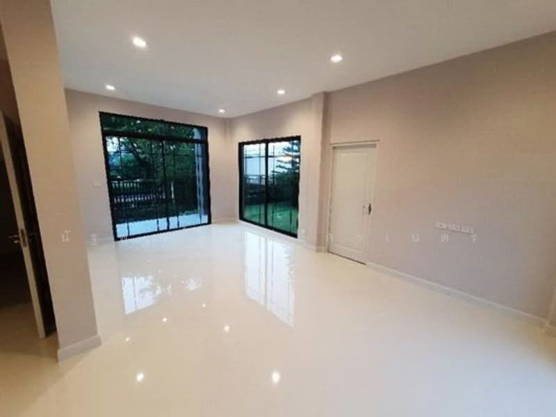 Bangkok Boulevard Sathorn-Pinklao 2, Nonthaburi, Bang Kruai-Chong Thanom Road, Mahasawat, Bang Kruai, Nonthaburi, 4 Bedrooms, 240 sqm, Single Detached House For Rent, by นัฐพงค์ มณีอัครเนตร, 500339597 - DDproperty.com