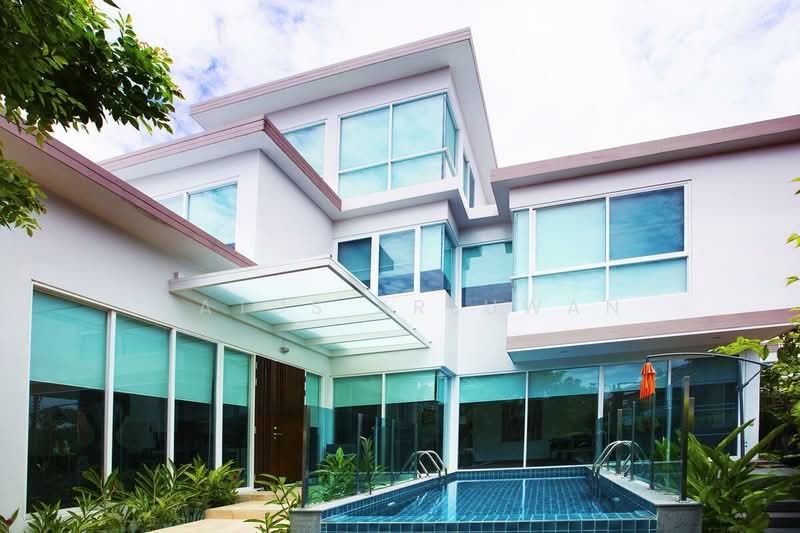 Pool Villa Lat Phrao - Chok Chai 4, Bangkok, Lat Phrao, Bangkok, 4 Bedrooms, 300 sqm, Single Detached House For Rent, by Matus Kreuwan, 500339599 - DDproperty.com