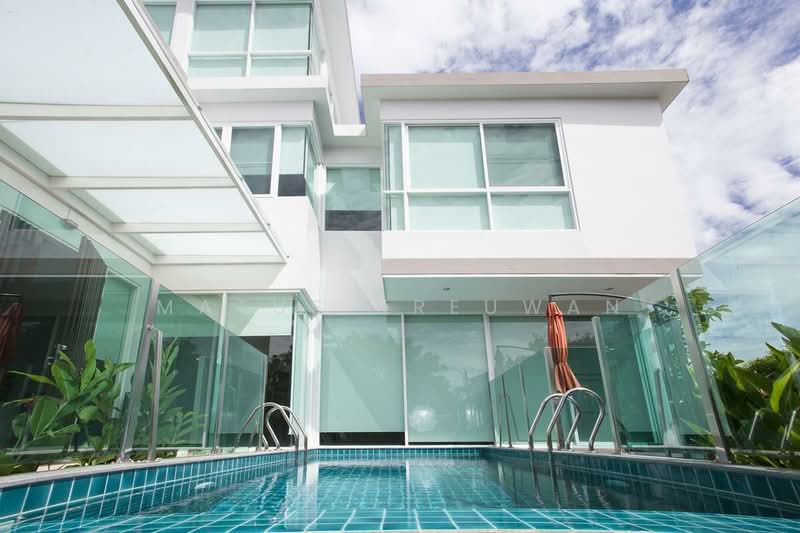 Pool Villa Lat Phrao - Chok Chai 4, Bangkok, Lat Phrao, Bangkok, 4 Bedrooms, 300 sqm, Single Detached House For Rent, by Matus Kreuwan, 500339599 - DDproperty.com