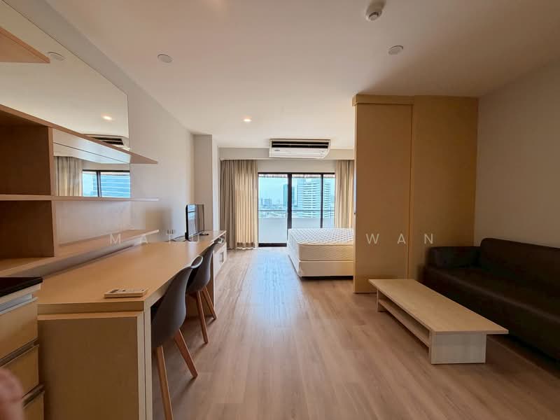Centurion Park, Bangkok, Soi Aree 5, Samsen Nai, Phaya Thai, Bangkok, Studio, 42 sqm, Condo For Rent, by Matus Kreuwan, 500339612 - DDproperty.com