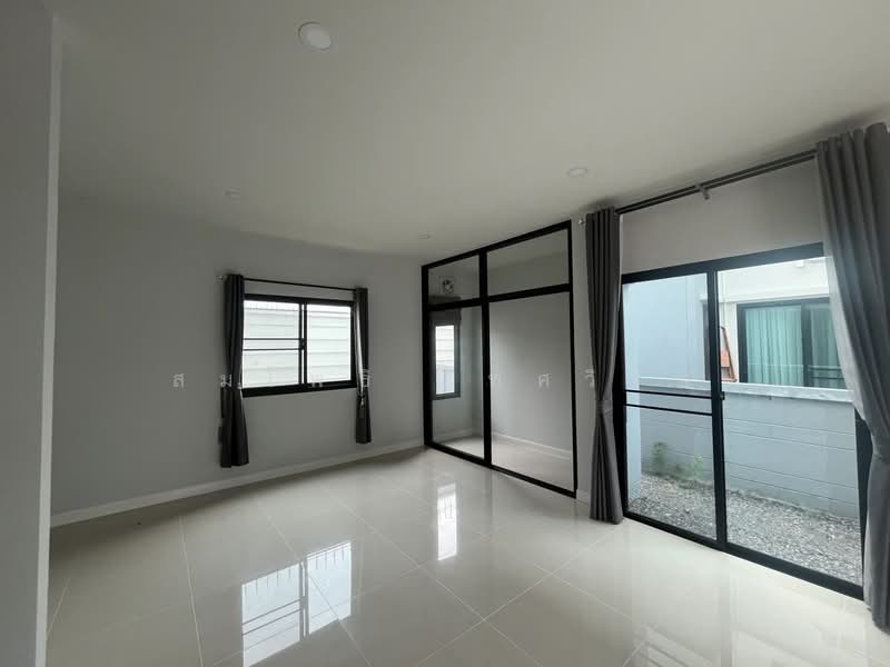 Britannia Bangna Suvarnabhumi (km.26) : บริทาเนีย บางนา สุวรรณภูมิ (กม.26), สมุทรปราการ, 42 ถนนวัดบางบ่อ, บางบ่อ, สมุทรปราการ, 145 ตร.ม., บ้านเดี่ยว ให้เช่า, โดย สมโพธิ เทศวิรัช, 500339620 - DDproperty.com