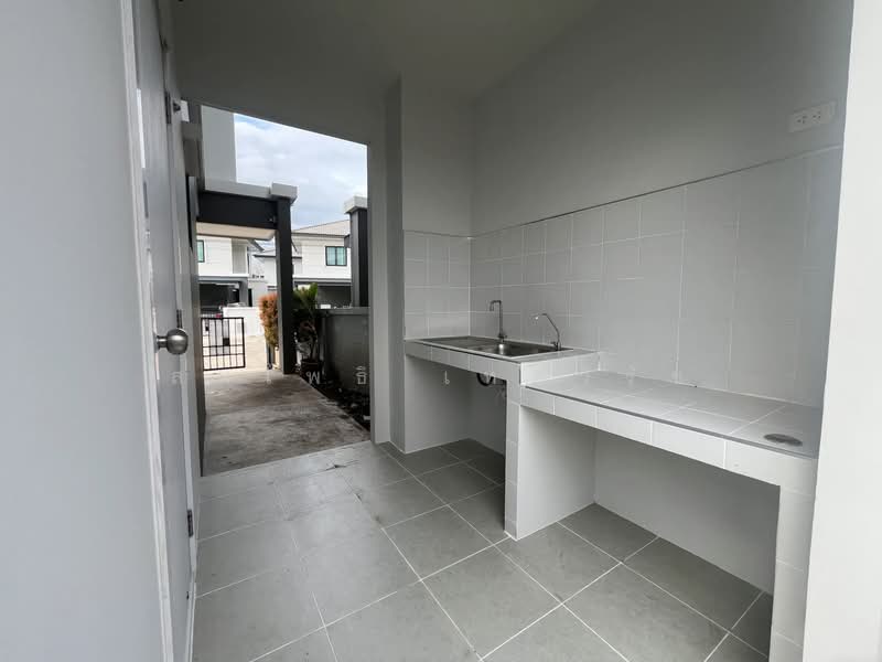 Britannia Bangna Suvarnabhumi (km.26) : บริทาเนีย บางนา สุวรรณภูมิ (กม.26), สมุทรปราการ, 42 ถนนวัดบางบ่อ, บางบ่อ, สมุทรปราการ, 145 ตร.ม., บ้านเดี่ยว ให้เช่า, โดย สมโพธิ เทศวิรัช, 500339620 - DDproperty.com