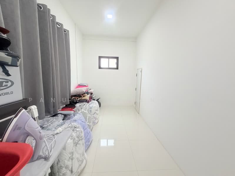 Manthana Onnut–Wongwaen 4, Bangkok, Eastern Ring Road, Prawet, Bangkok, 4 Bedrooms, 165 sqm, Single Detached House For Sale, by Panuwat Ruangrak, 500339624 - DDproperty.com