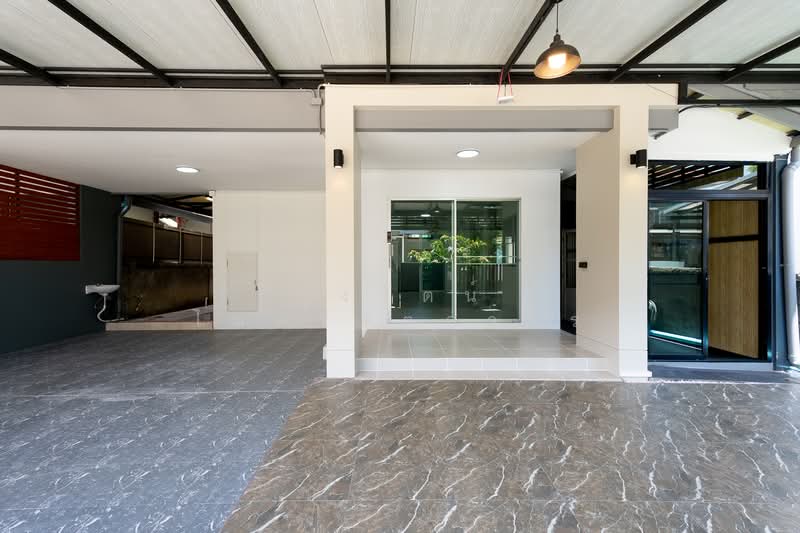 Atoll Maldives Palms, Samut Prakan, Bangna-Ring Road (Eastern Ring Road), Bang Kaeo, Bang Plee, Samut Prakan, 3 Bedrooms, 173 sqm, Semi-Detached House (Twin House) For Sale, by Roongrat Maitreejittawon, 500339626 - DDproperty.com
