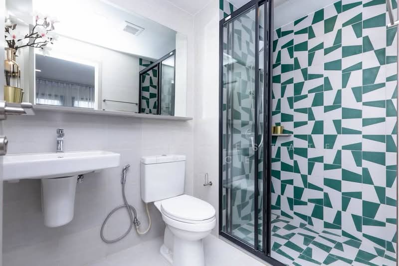 The Base Sukhumvit 50, Bangkok, Soi Roem Charoen 1, Sukhumvit 50 Road, Phra Kanong, Khlong Toei, Bangkok, 2 Bedrooms, 42 sqm, Condo For Sale, by HOME Real Estate Service, 500339627 - DDproperty.com
