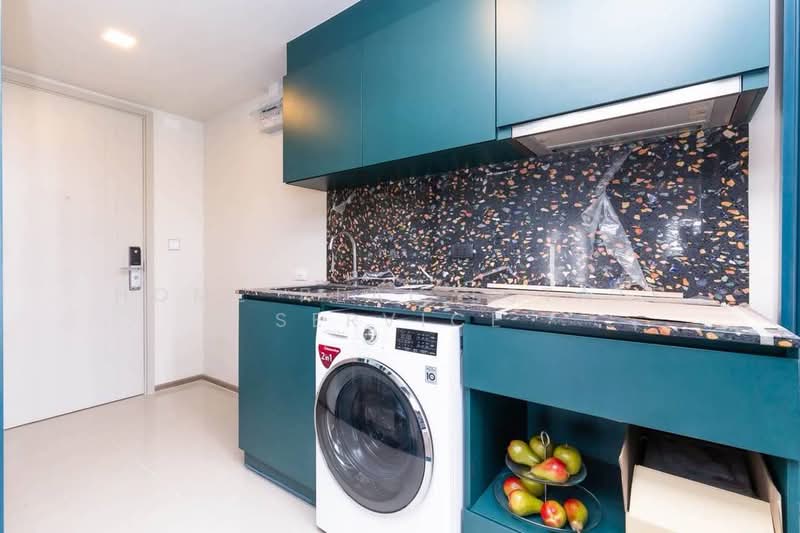 The Base Sukhumvit 50, Bangkok, Soi Roem Charoen 1, Sukhumvit 50 Road, Phra Kanong, Khlong Toei, Bangkok, 2 Bedrooms, 42 sqm, Condo For Sale, by HOME Real Estate Service, 500339627 - DDproperty.com