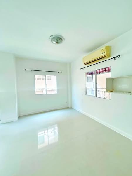 ไม่พบโครงการ, Bangkok, เลียบคลองสอง 17-27, Sam Wa Tawan Tok, Khlong Sam Wa, Bangkok, 3 Bedrooms, 148 sqm, Single Detached House For Rent, by ณัฐพงศ์ สุนทรอรุณ, 500339707 - DDproperty.com