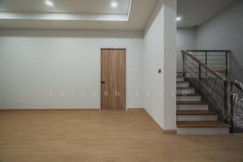 undefined, Bangkok, Khlong Song Ton Nun, Lat Krabang, Bangkok, 4 Bedrooms, 400 sqm, Single Detached House For Sale, by Adisorn Eamso, 500339748 - DDproperty.com