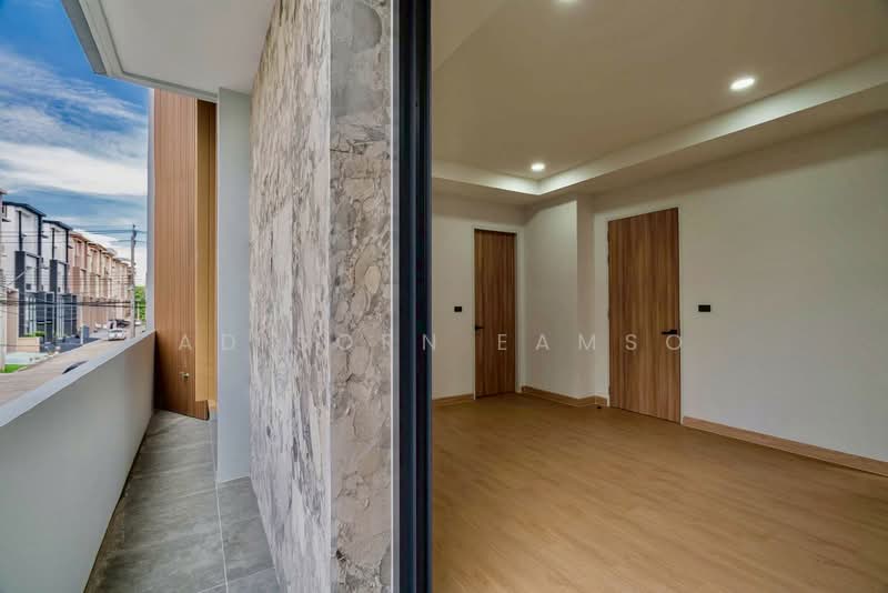 undefined, Bangkok, Khlong Song Ton Nun, Lat Krabang, Bangkok, 4 Bedrooms, 400 sqm, Single Detached House For Sale, by Adisorn Eamso, 500339748 - DDproperty.com