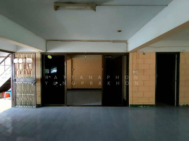 undefined, Bangkok, Khlong Chan, Bang Kapi, Bangkok, 5 Bedrooms, 410 sqm, Townhouse For Sale, by Rattanaphon Yungprakhon, 500339768 - DDproperty.com