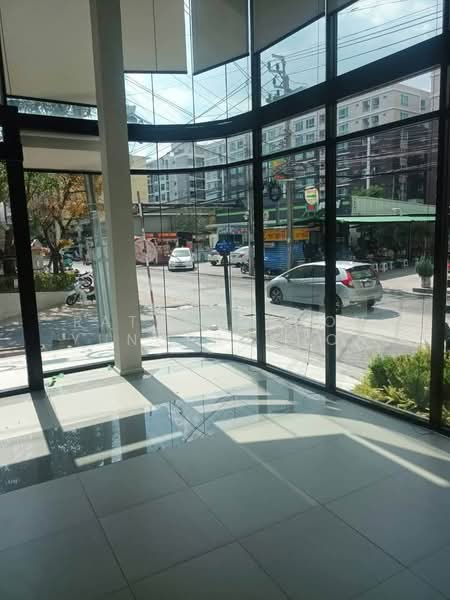 4-BR House, Bangkok, Sena Nikhom, Chatuchak, Bangkok, 4 Bedrooms, 300 sqm, Single Detached House For Rent, by Rattanaphon Yungprakhon, 500339785 - DDproperty.com