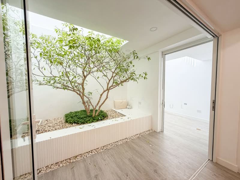 4-BR Townhouse, Bangkok, Khlong Tan Nua, Watthana, Bangkok, 4 Bedrooms, 250 sqm, Townhouse For Sale, by Pemika Aukkaraleekul, 500339825 - DDproperty.com