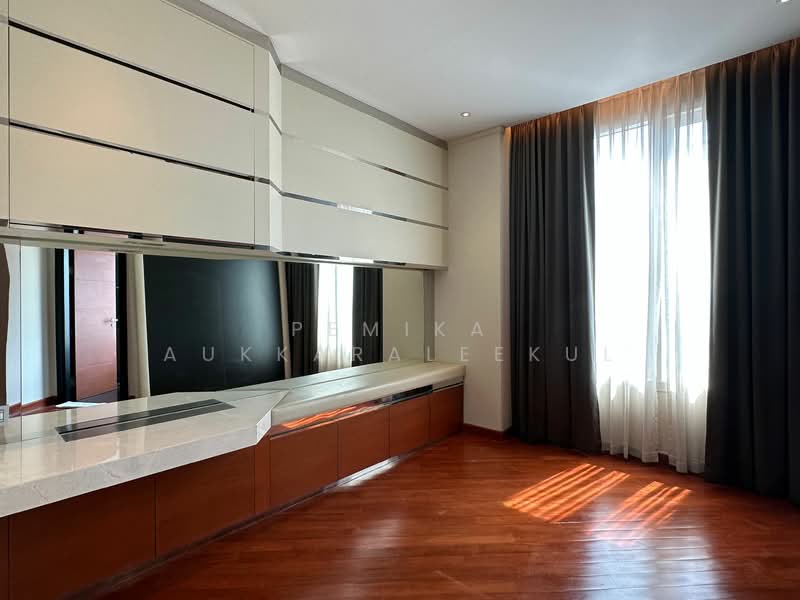 The Infinity, Bangkok, 98 Narathiwatratchanakharin Road, Silom, Bang Rak, Bangkok, 2 Bedrooms, 102 sqm, Condo For Sale, by Pemika Aukkaraleekul, 500339828 - DDproperty.com