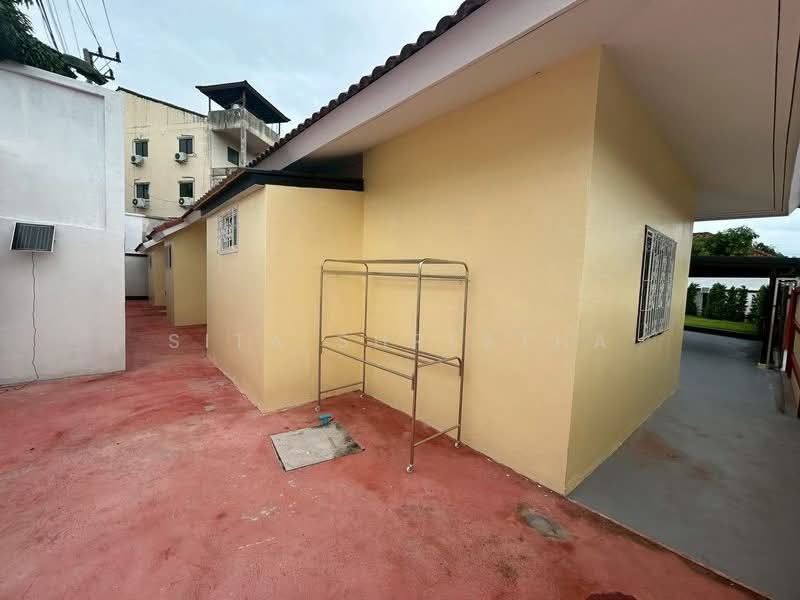 undefined, Chon Buri (Pattaya), Nong Pru, Bang Lamung (Pattaya), Chon Buri (Pattaya), 4 Bedrooms, 540 sqm, Villa For Rent, by Sita Shrestha, 500339850 - DDproperty.com