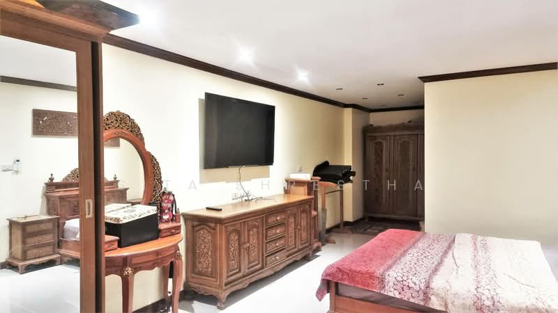 Royal Hill Resort : รอยัล ฮิลล์ รีสอร์ท, ชลบุรี, 154 ถ.ทัพพระยา, หนองปรือ, บางละมุง, ชลบุรี, 159 ตร.ม., คอนโด ขาย, โดย Sita Shrestha, 500339867 - DDproperty.com