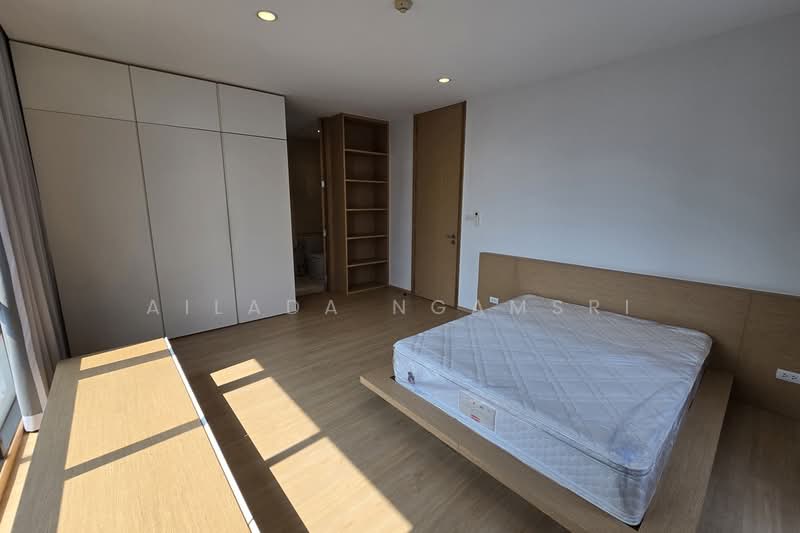 Vana Residence Sukhumvit 26, Bangkok, 38 Soi Attrakravee1, Sukhumvit 26 Road, Khong Tan, Khlong Toei, Bangkok, 4 Bedrooms, 376 sqm, Condo For Rent, by Ailada Ngamsri, 500339876 - DDproperty.com