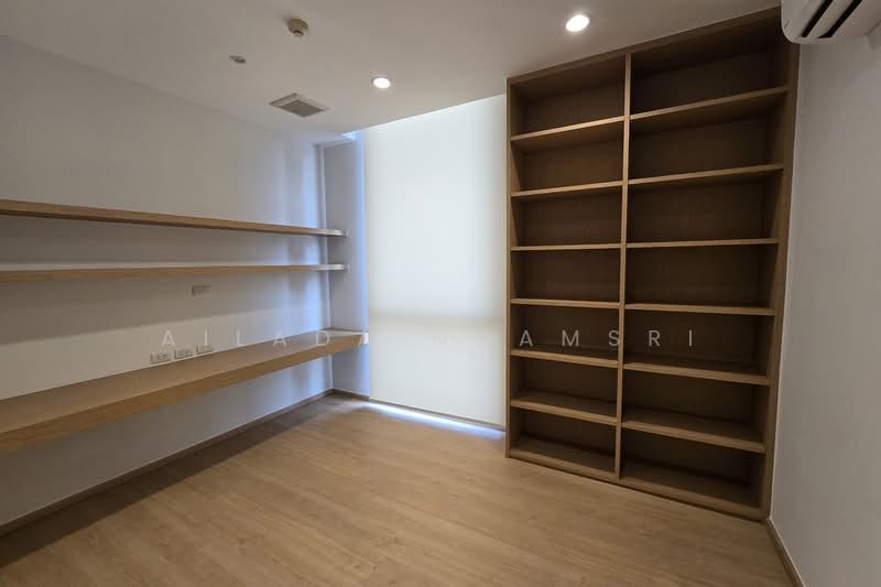 Vana Residence Sukhumvit 26, Bangkok, 38 Soi Attrakravee1, Sukhumvit 26 Road, Khong Tan, Khlong Toei, Bangkok, 4 Bedrooms, 376 sqm, Condo For Rent, by Ailada Ngamsri, 500339876 - DDproperty.com