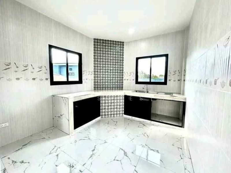 3-BR House, Chon Buri (Pattaya), Poong, Bang Lamung (Pattaya), Chon Buri (Pattaya), 3 Bedrooms, 204 sqm, Single Detached House For Sale, by Sita Shrestha, 500339879 - DDproperty.com