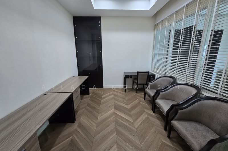 Grand Mercure Bangkok Asoke Residence, Bangkok, 50 5 Soi Sukhumvit 19, Khlong Tan Nua, Watthana, Bangkok, 4 Bedrooms, 440 sqm, Condo For Rent, by Ailada Ngamsri, 500339893 - DDproperty.com