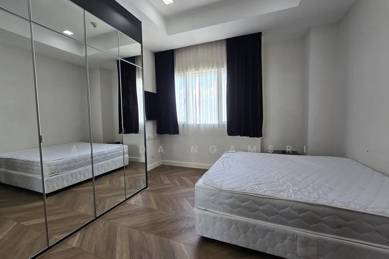 Grand Mercure Bangkok Asoke Residence, Bangkok, 50 5 Soi Sukhumvit 19, Khlong Tan Nua, Watthana, Bangkok, 4 Bedrooms, 440 sqm, Condo For Rent, by Ailada Ngamsri, 500339893 - DDproperty.com