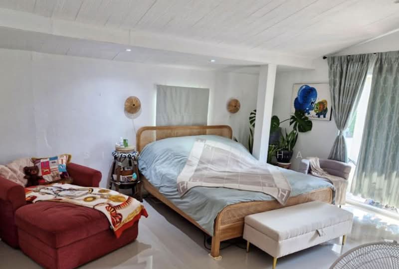 Baan Dusit Pattaya Lake, Chon Buri (Pattaya), Entrance Road, Huai Yai, Bang Lamung (Pattaya), Chon Buri (Pattaya), 5 Bedrooms, 200 sqm, Single Detached House For Sale, by Sita Shrestha, 500339906 - DDproperty.com